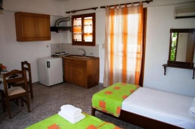 Triantafyllou Maria Rooms Skópelos Camera foto